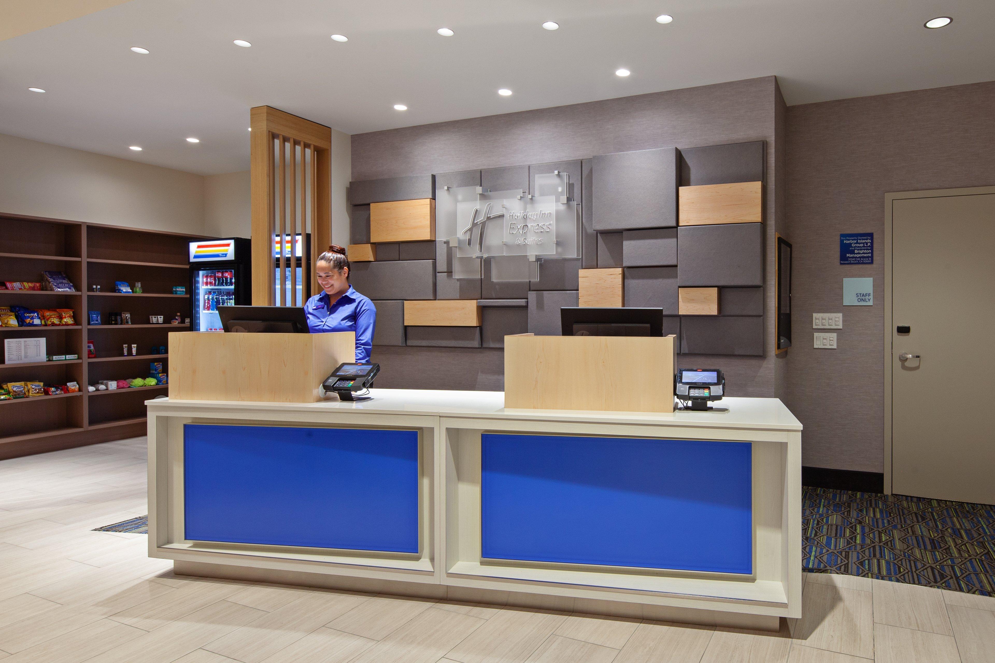 Holiday Inn Express Hotel & Suites Ventura Harbor By Ihg מראה חיצוני תמונה