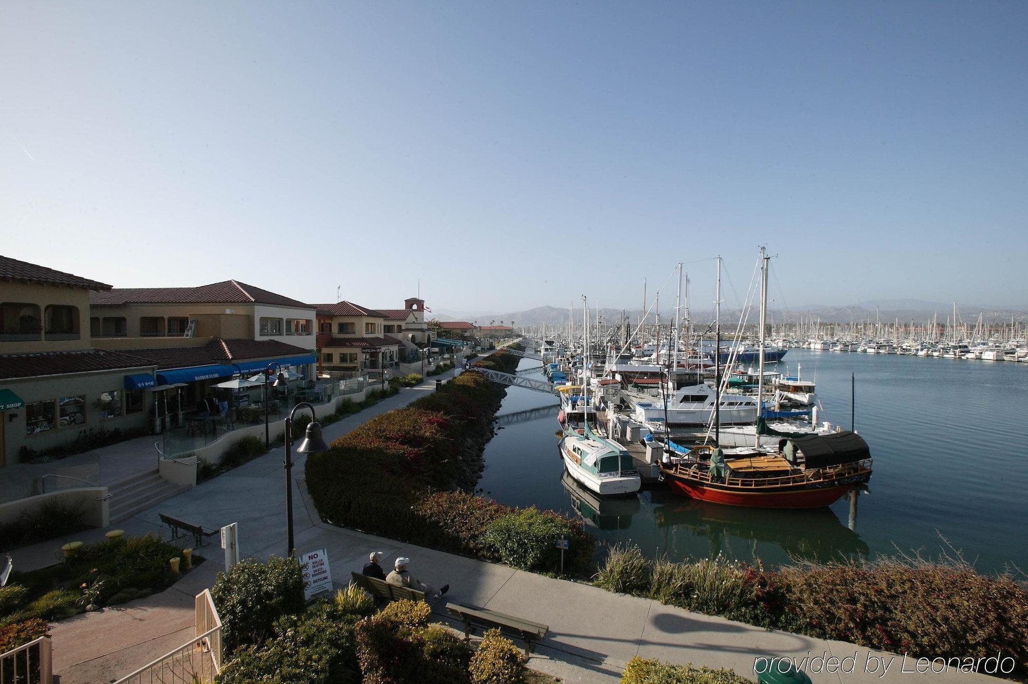 Holiday Inn Express Hotel & Suites Ventura Harbor By Ihg מראה חיצוני תמונה