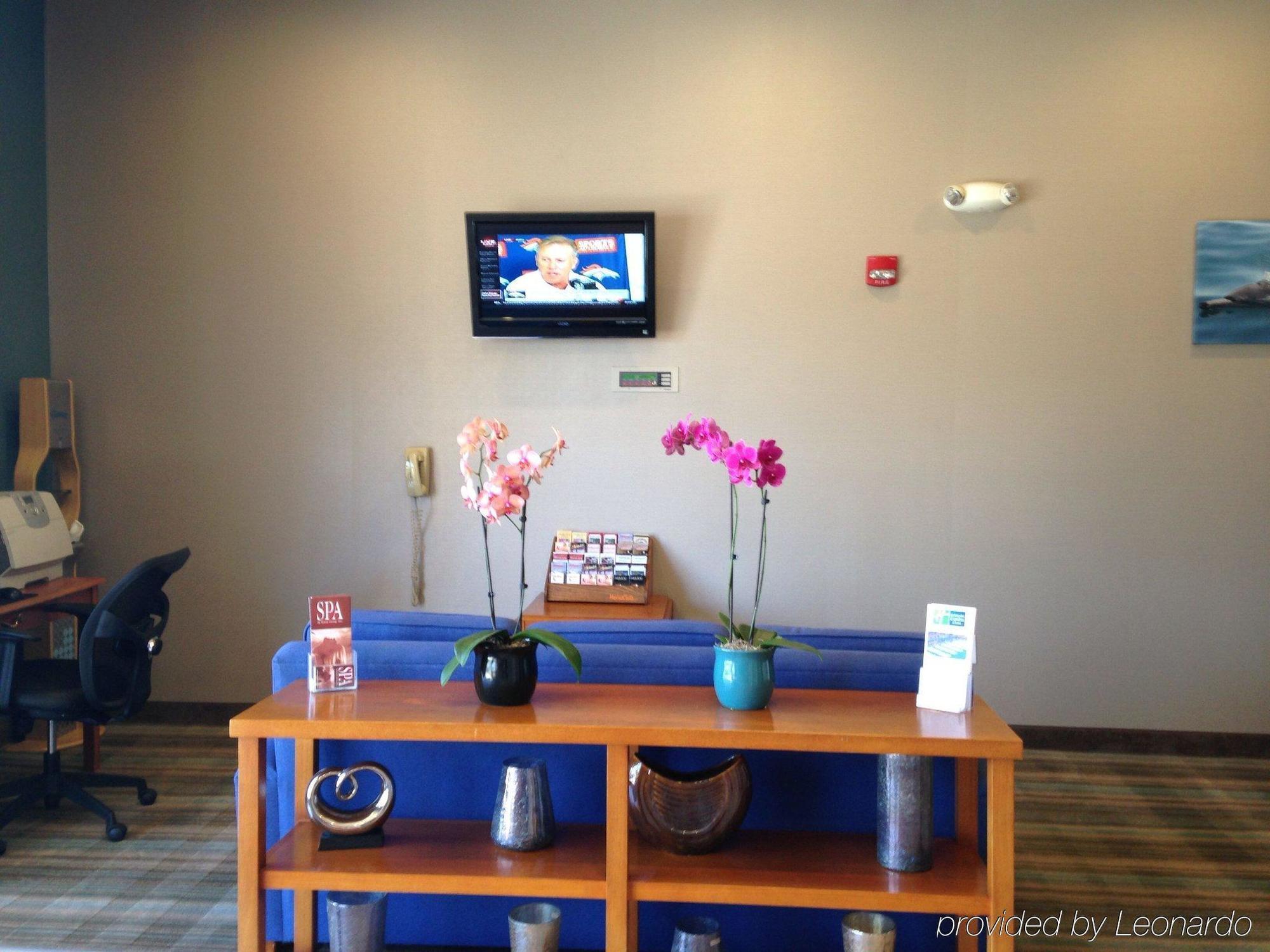 Holiday Inn Express Hotel & Suites Ventura Harbor By Ihg מראה חיצוני תמונה