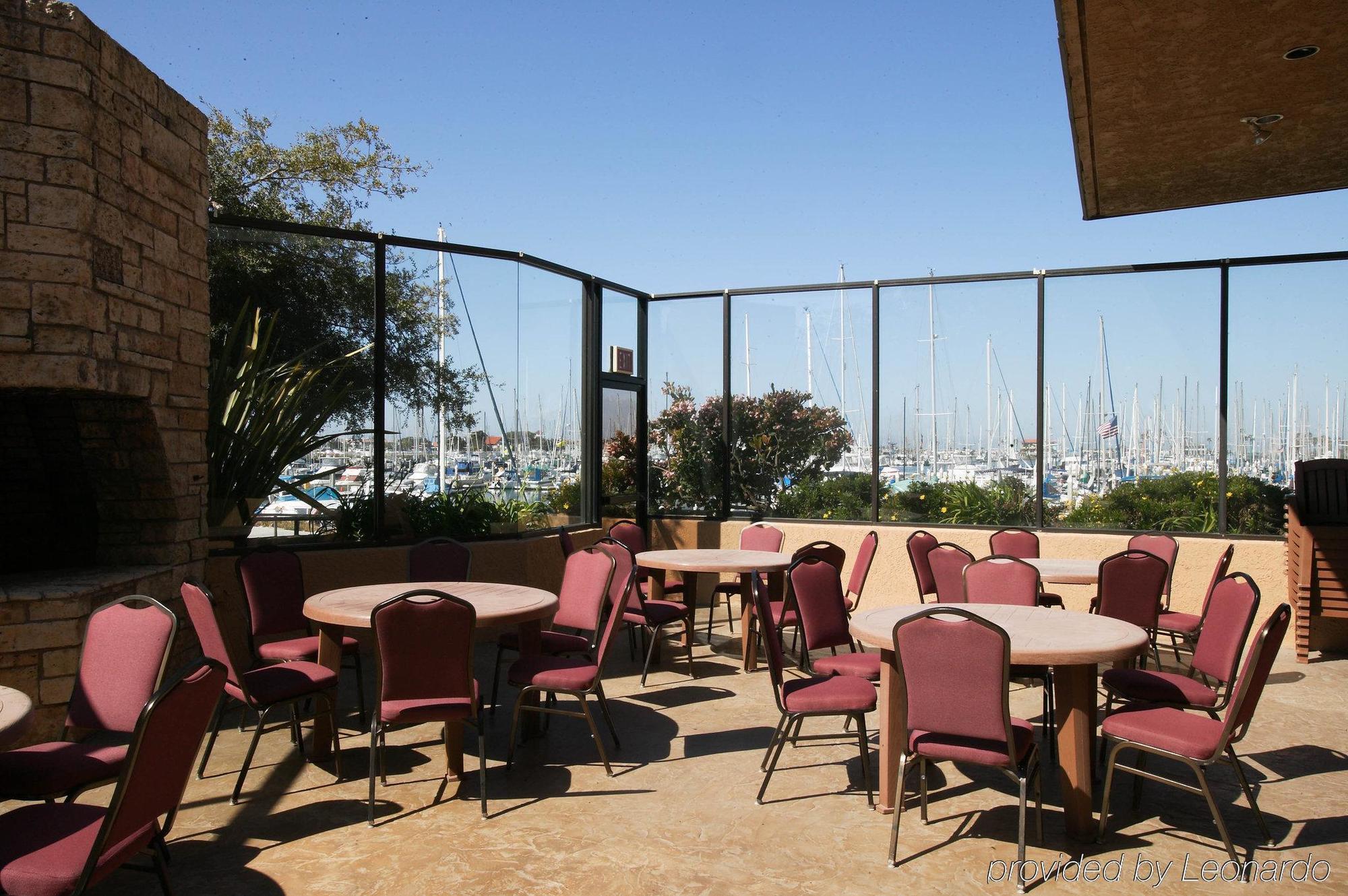 Holiday Inn Express Hotel & Suites Ventura Harbor By Ihg מראה חיצוני תמונה