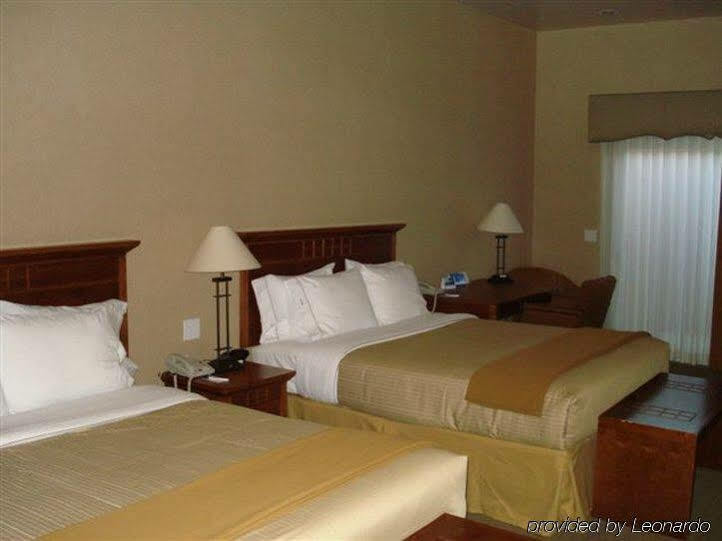 Holiday Inn Express Hotel & Suites Ventura Harbor By Ihg מראה חיצוני תמונה